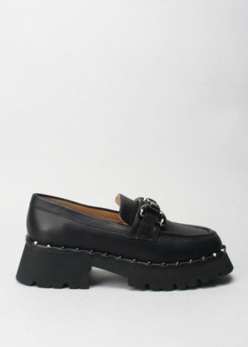 mocasin tachas napa black