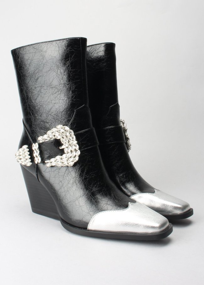 botin negro hebilla piedras