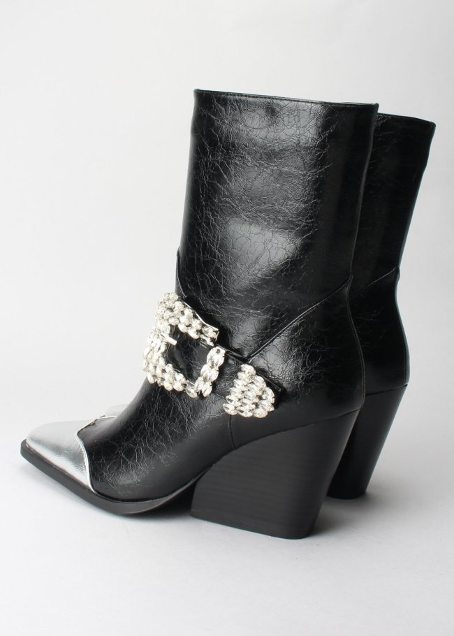 botin negro hebilla piedras
