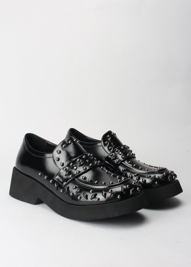 mocasin tachas negro