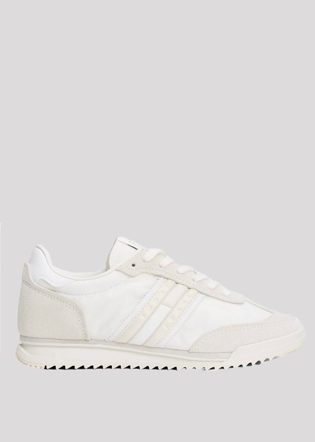tjw retro runner cleated ecru