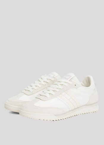 tjw retro runner cleated ecru 2