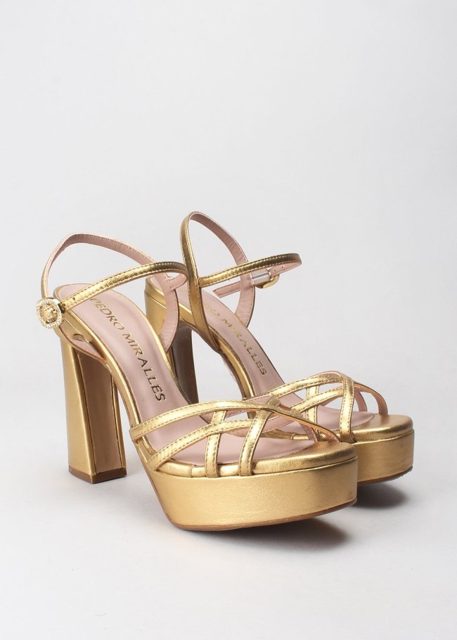sandalia plataforma napa metal oro