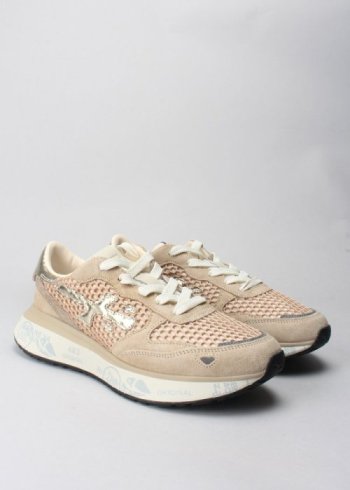 deportiva rejilla nude 2