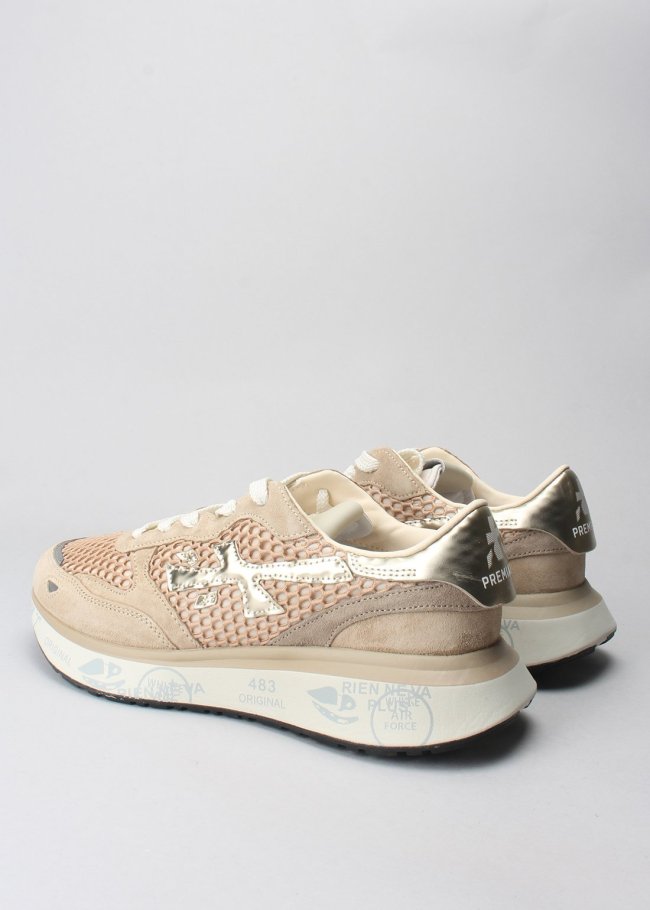 deportiva rejilla nude