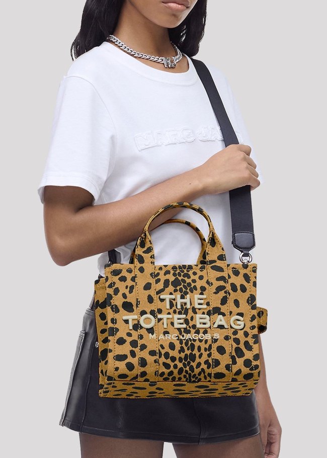 the small tote 002 leopardo