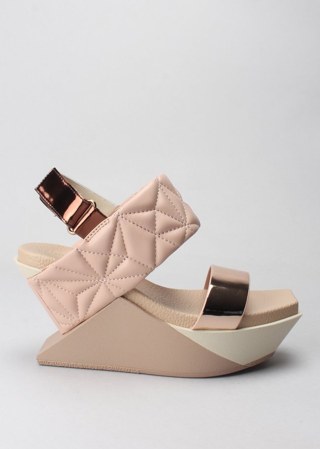 delta wedge puffy cameo mix nude